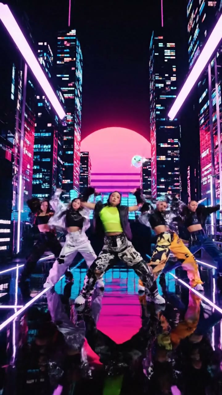 The fierce rebellion of 2NE1